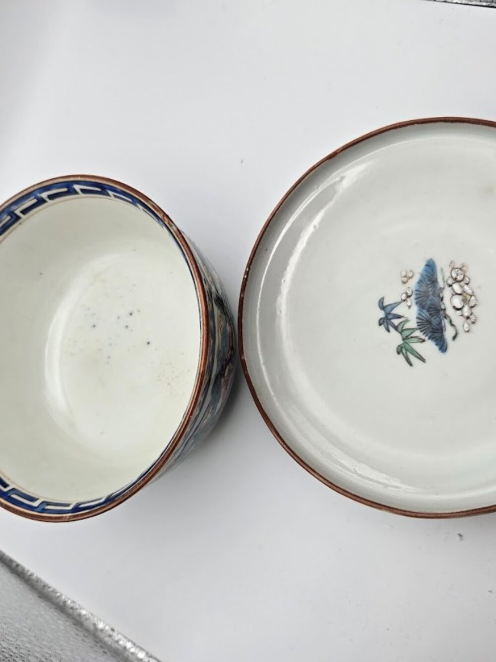 Vintage Japanese kutani ceramic painted covered rice bowl with lid - Picture 4 of 7